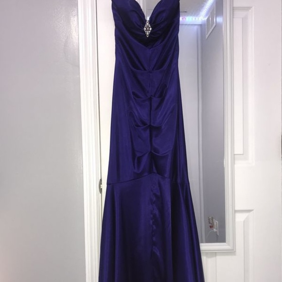 Royal blue gown - Picture 4 of 4